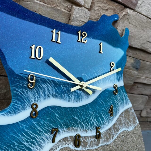【沖縄・石垣島】レジンアート手作り物販◆マンタの掛け時計《ご注文頂いてから製作します！》