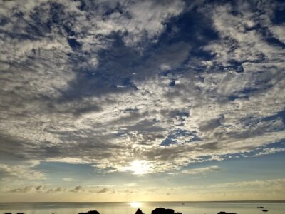 【石垣島/早朝】石垣島で日の出を楽しもう☆朝日を感じるサンライズSUPツアー★写真無料＆送迎付き