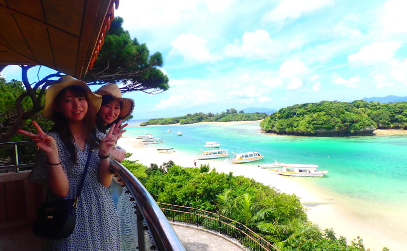 川平湾散策、友達と