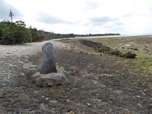 ニーラン石 竹富島の観光スポット 石垣島ツアーズ
