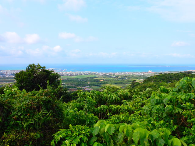 石垣島、バンナ公園、エメラルドの海を見る展望台