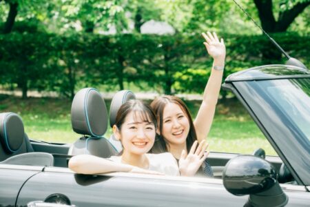 レンタカー、ドライブ、女子旅