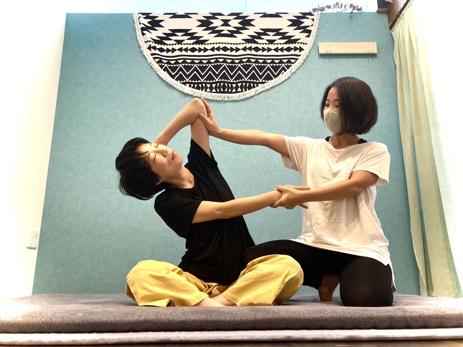 【沖縄・石垣島】ひとりで貸し切り！穴場サロンで4ハンドタイ古式マッサージ《60分コース》（No.m-3）