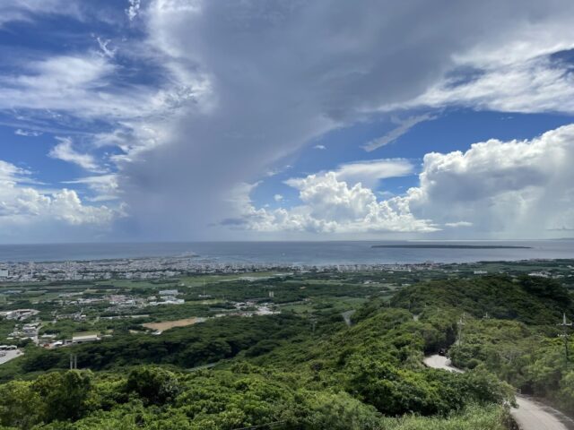 【石垣島/観光バス/1日】石垣島の絶景人気スポットをめぐる☆バスガイド付き観光バスツアー＜ランチ付き＆年齢制限なし＞