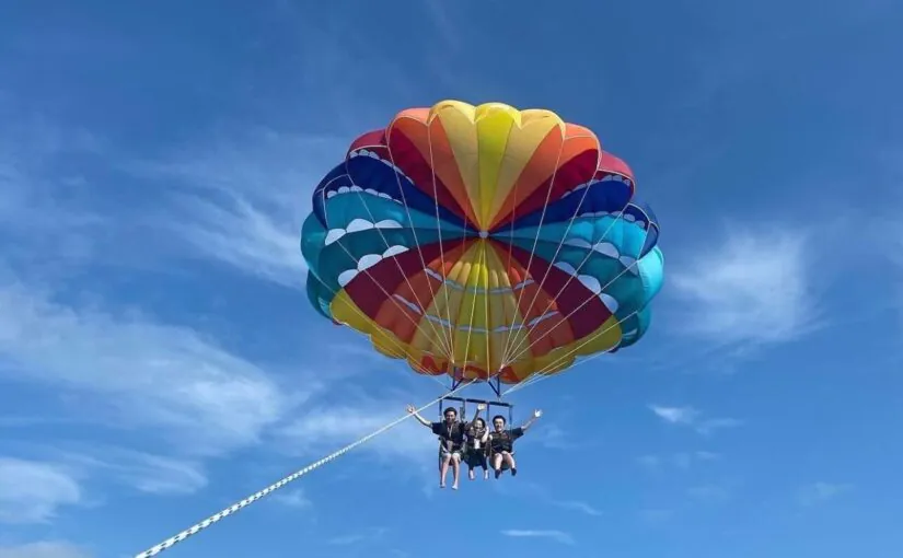 石垣島でパラセーリング体験