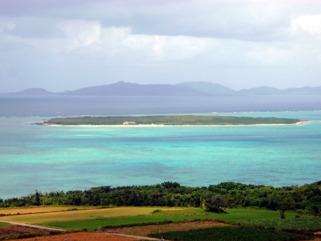 カヤマ島