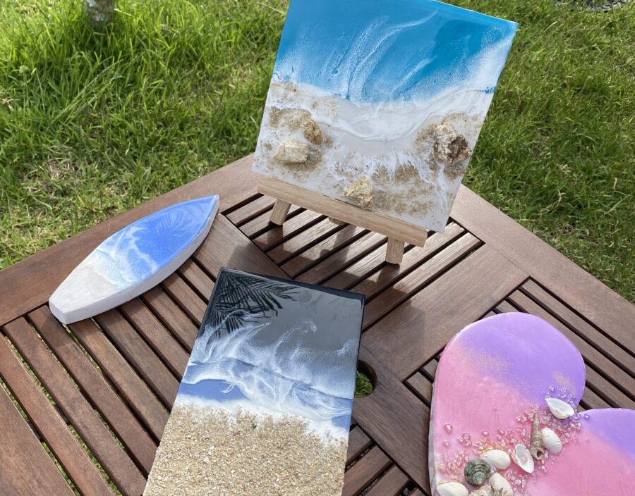 【石垣島・レジンアート】【当日予約可能】お洒落カフェで海のアートボード『Ocean Art Board Mini』作り体験《写真無料プレゼント付き》（No.339）