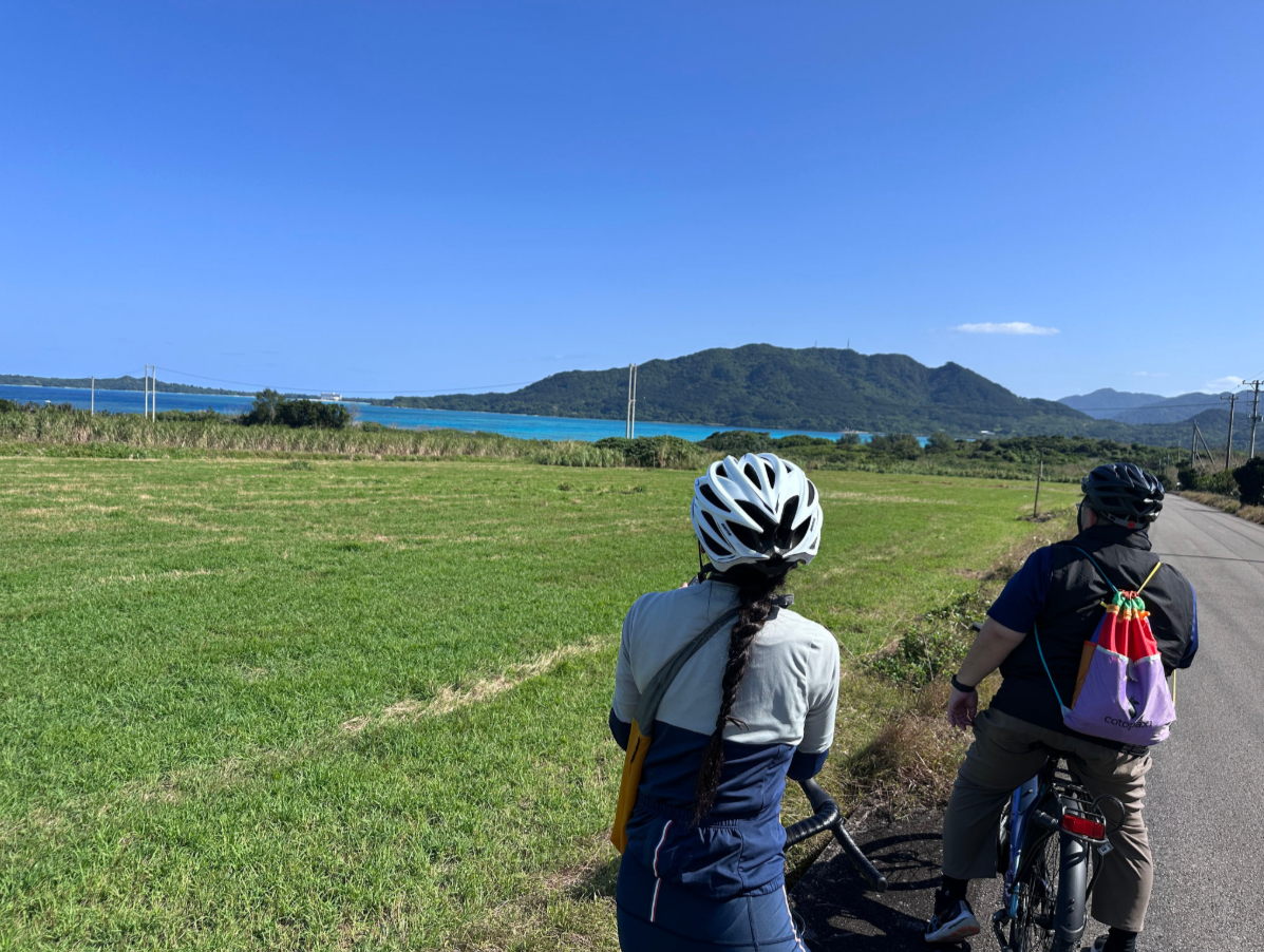 【石垣島/3時間】知られざる崎枝半島の絶景と歴史！サイクリングで巡る観光ガイドツアー☆電動アシスト付きで楽々移動《初心者歓迎/レンタサイクル付き》（No.260）