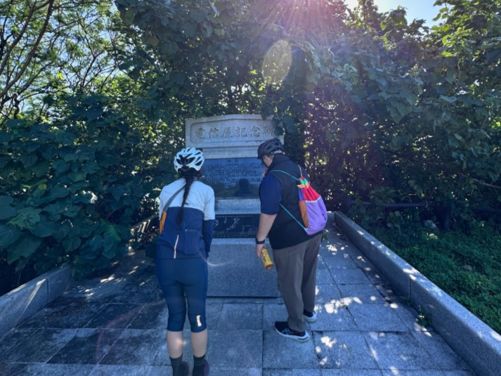 【石垣島/3時間】知られざる崎枝半島の絶景と歴史！サイクリングで巡る観光ガイドツアー☆電動アシスト付きで楽々移動《初心者歓迎/レンタサイクル付き》（No.260）