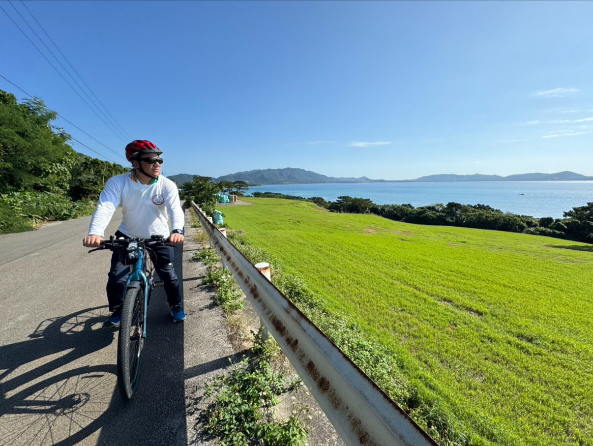 【石垣島/3時間】知られざる崎枝半島の絶景と歴史！サイクリングで巡る観光ガイドツアー☆電動アシスト付きで楽々移動《初心者歓迎/レンタサイクル付き》（No.260）