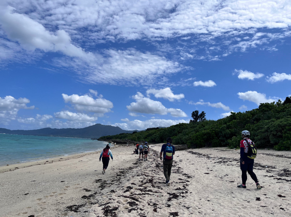 【石垣島/3時間】絶景川平の歴史と魅力を体感！サイクリングで巡る観光ガイドツアー☆電動アシスト付きで楽々移動《初心者歓迎/レンタサイクル付き》（No.259）