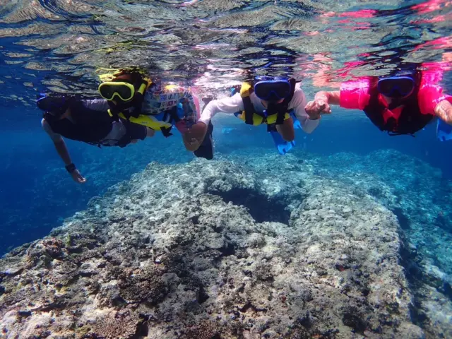 シュノーケリング 青の洞窟