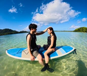 【石垣島/1日】人気スポット制覇☆川平湾＆宮良川マングローブで選べるSUP/カヌーツアー★写真無料＜送迎付き＞