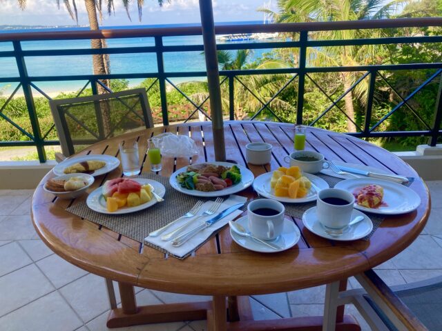 カフェ　朝ごはん