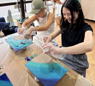 【石垣島/約1.5時間/レジンアート】当日予約OK★オリジナルの海と写真で『オーシャンフォトスタンド』作り体験《写真無料プレゼント付き》