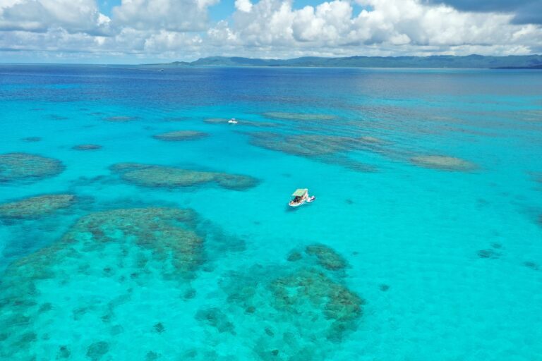 海、ドローン写真、石垣島
