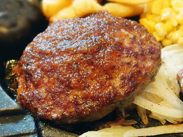 アクティビティもグルメも満喫！石垣島で味わいたい絶品ハンバーグが食べられるお店紹介