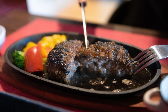 アクティビティもグルメも満喫！石垣島で味わいたい絶品ハンバーグが食べられるお店紹介