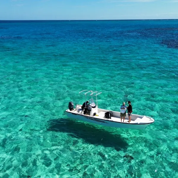 【石垣島/1日】1日満喫!ガイド付きで釣り初心者でも安心♪チャーター船で行く!貸切釣りツアー☆釣りたい魚を相談可能◎《前日予約OK》(No.283)