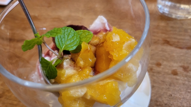 カフェ、フルーツジュース、スムージー 、スイーツ