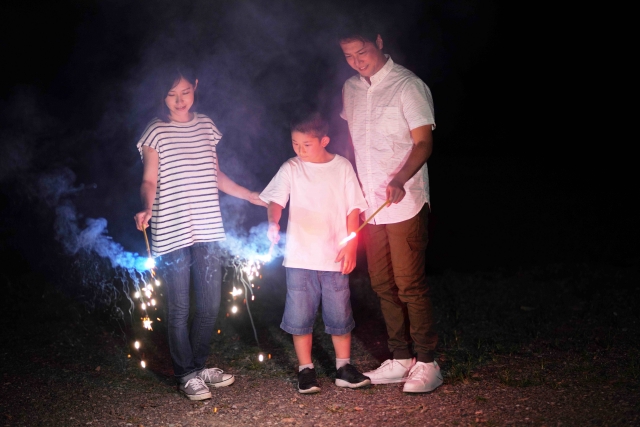 花火　家族　石垣島