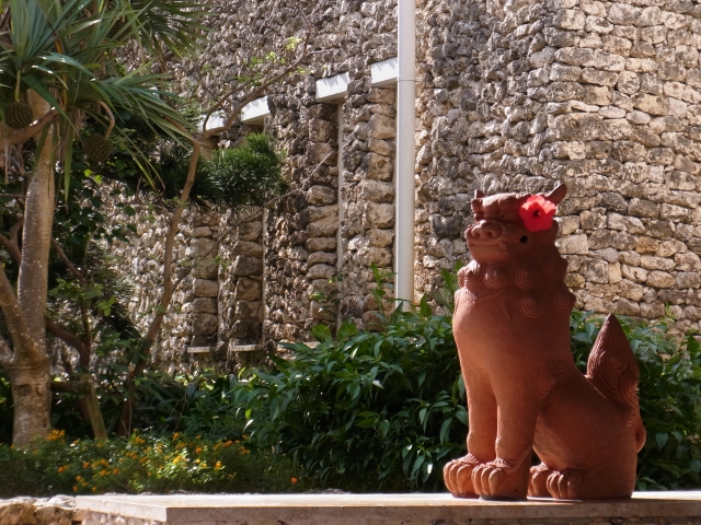 石垣島 格安ホテル ハイビスカス シーサー