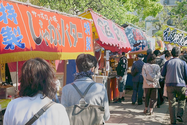お祭り屋台の風景　黒島 牛祭り
