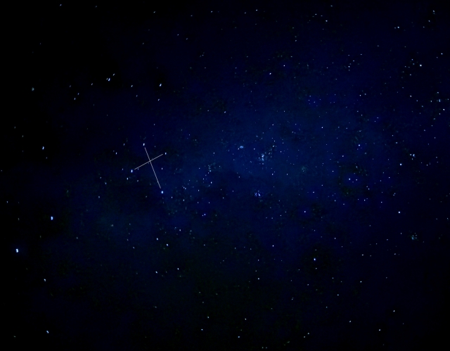 石垣島の星空スポットで見られる南十字星の観測ガイド。5月前後に見ごろを迎える星座。