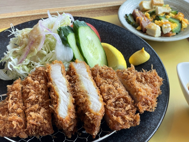石垣島　あぐー豚　とんかつ